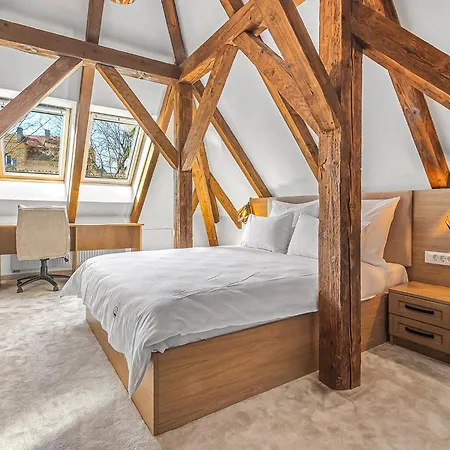 Castelului Boutique-old Town-free Private Parking * Brașov