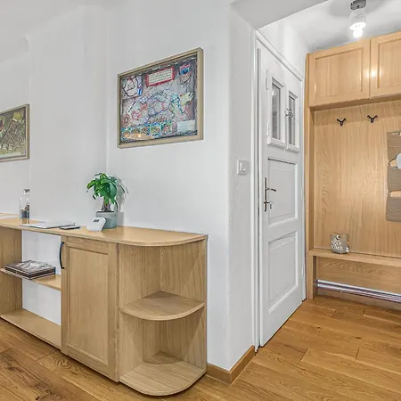 Castelului Boutique-old Town-free Private Parking Brașov