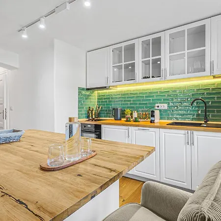 Castelului Boutique-old Town-free Private Parking Feriehus *