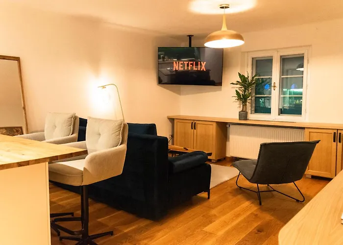 Castelului Boutique-old Town-free Private Parking Feriehus Braşov