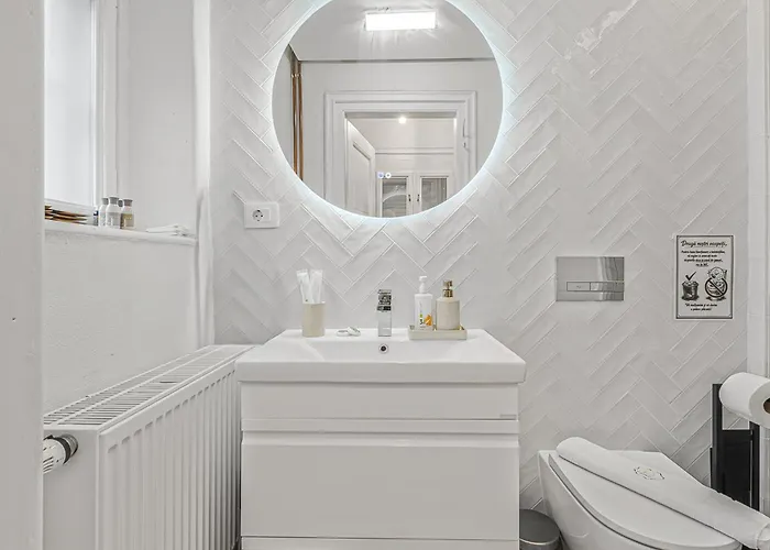 Castelului Boutique-old Town-free Private Parking Feriehus *